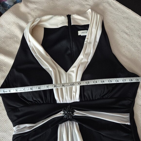 Elegant Dress - Picture 11 of 14